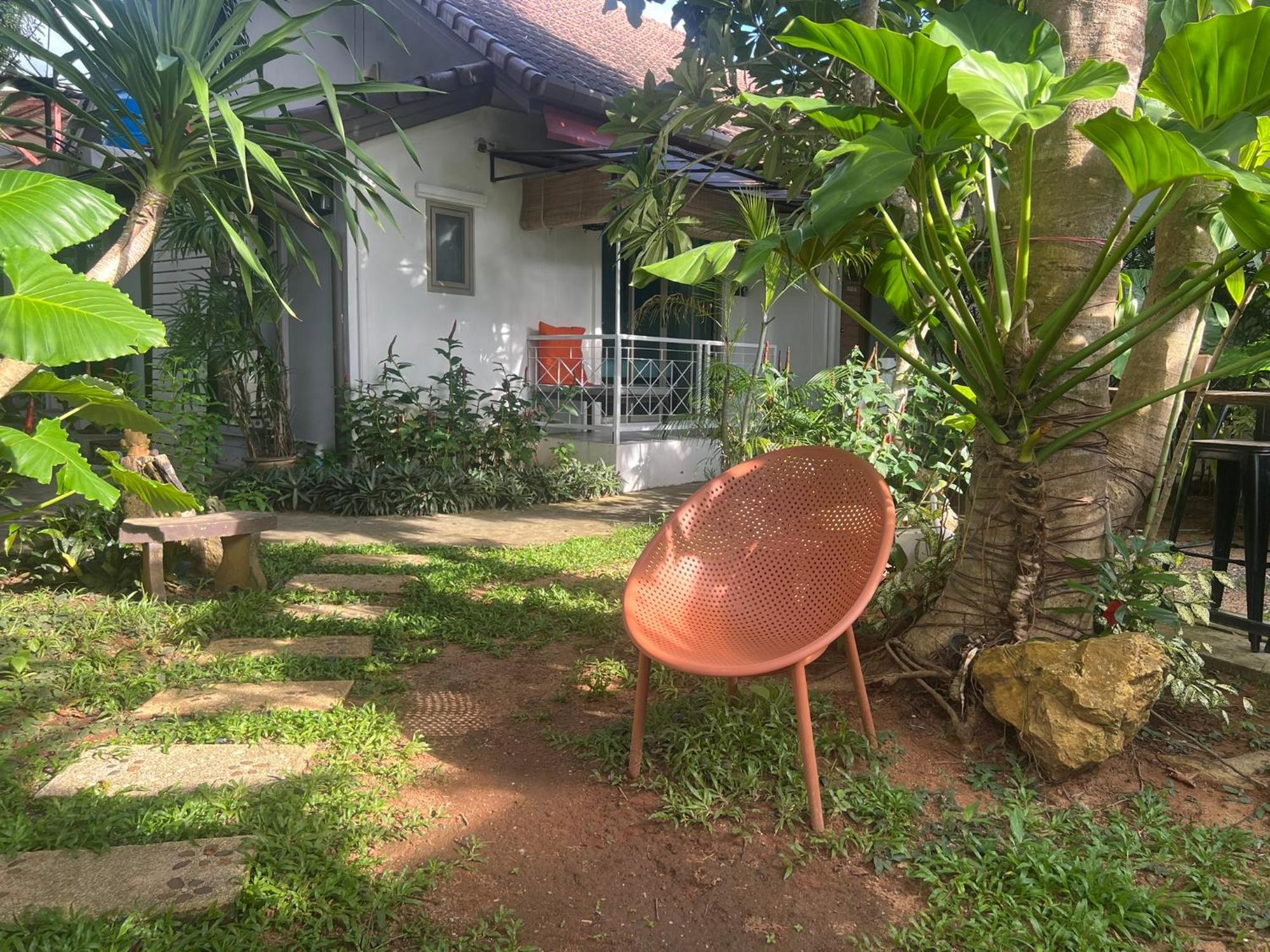 The Snug Airportel - Phuket Airport Wisma tamu 3*
