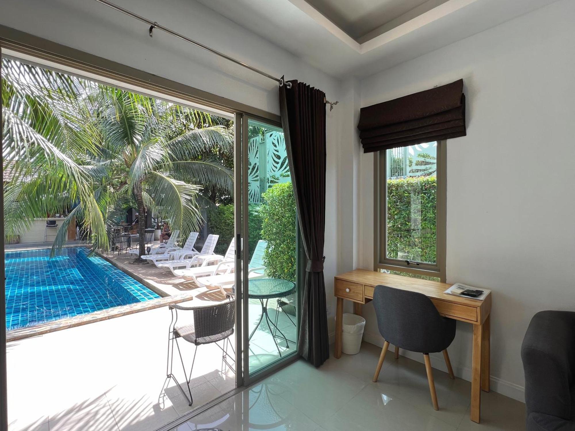 The Snug Airportel - Phuket Airport Wisma tamu